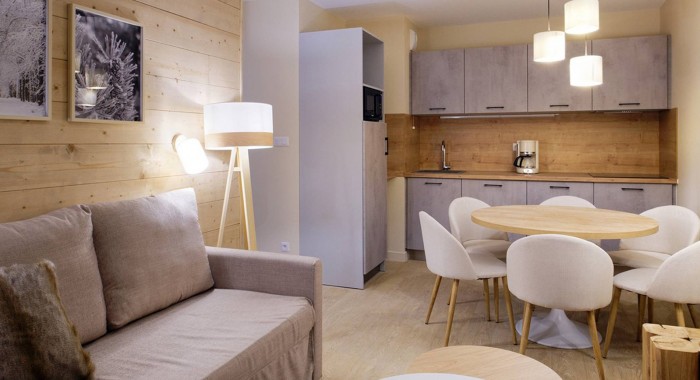 Residence L'eclose, Alpe d'Huez ski chalet, image 2